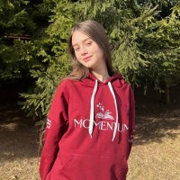 Юлія Бурда  репетитор  Іспанської мови онлайн