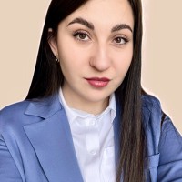 Марина Ємельяненко  репетитор  Гра на фортепіано онлайн