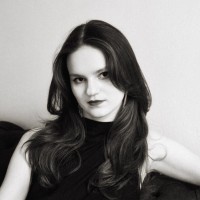 Анна Глебова  репетитор  Української мови та літератури онлайн