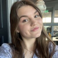Репетитор - Джулия О. id: 145116