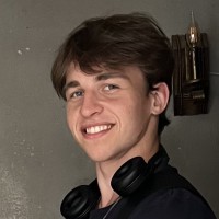 Репетитор Георгій Мартиненко - BUKI