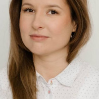 Репетитор - Євгенія М. id: 142520