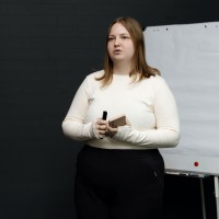 Репетитор Анна Маловічко - BUKI