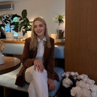 Репетитор - Адріана М. id: 139546