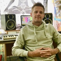 Александр Скай  репетитор  Музики онлайн