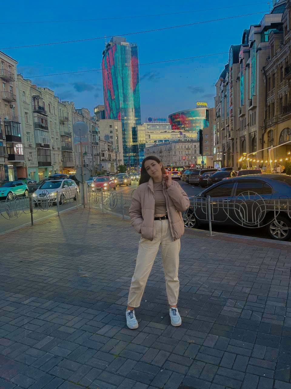 Репетитор Людмила Мазуренко - Украинский язык и литература - BUKI