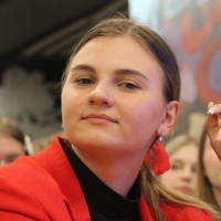 Репетитор Євгенія Полякова - BUKI