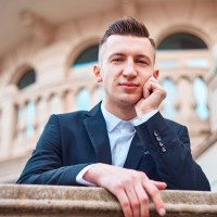 Репетитор - Сергій Н. id: 179705