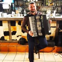 Репетитор - Андрій М. id: 76749