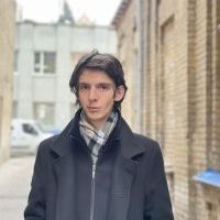 Репетитор - Максим Б. id: 130701