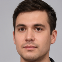 Репетитор Максим Романюк - BUKI