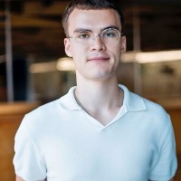 Володимир Коваленко  репетитор  Англійської мови онлайн