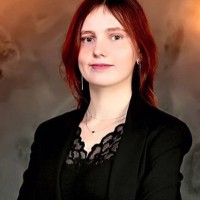 Алина Головащук  репетитор  Української мови та літератури онлайн