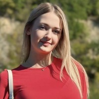 Олександра В.