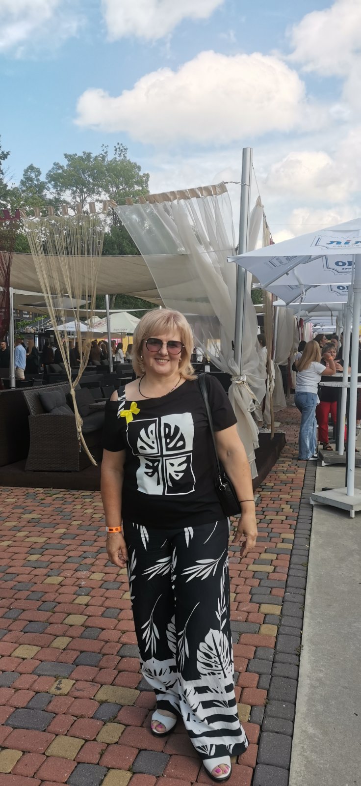 Репетитор Елена Решетняк - Украинский язык и литература - BUKI