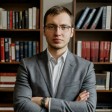 Едуард К.