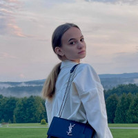 Репетитор - Юлія М. id: 159191