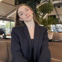 Юлія Личак  репетитор  Англійської мови онлайн