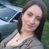 Марія І.
