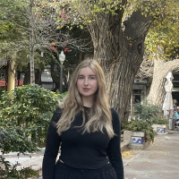 Репетитор - Поліна М. id: 105470