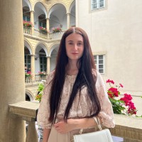 Софія Х.